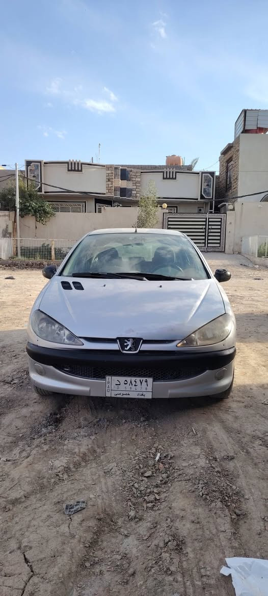 السلام عليكم سياره بيجو فرنسي 306 بيها صبغ إثر جرد الموديل 2009 السعر 35 وبيه مجال قليل كير محرك حداديه خير من الله العنوان حله حي العسكري شارع 80 رقم الهاتف ***********
