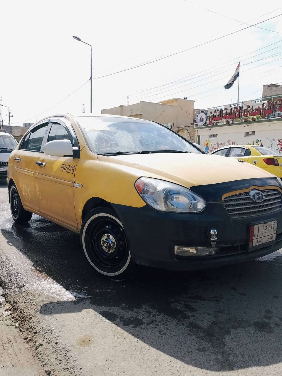 سلام وعليكم اكسنت دبدوب للبيع موديل 2008 
مكينه 1600 كير توماتيك والتفاصيل اكثر انتصل عل رقم ***********
