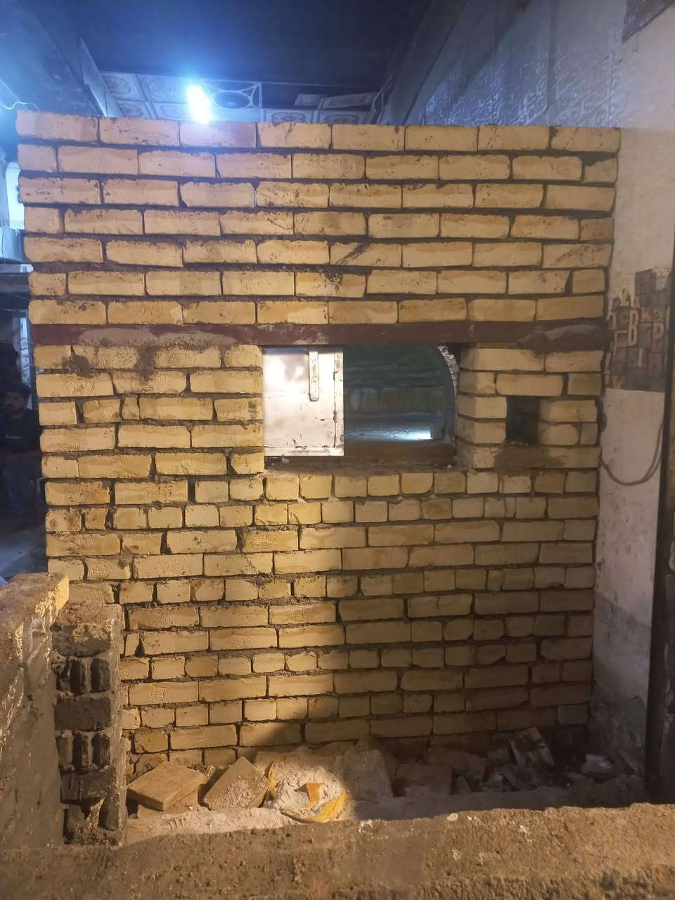 ابو حسين النجفي لبناء الافران الصمون وافران البيتزا ***********/***********
