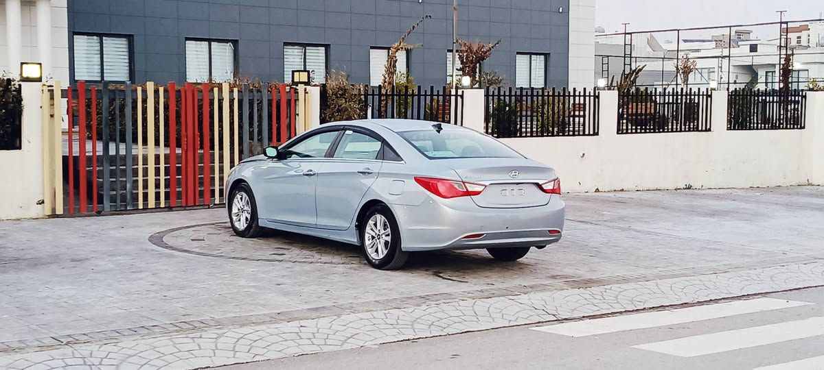 سۆناتا مۆدێل 2013 بێ ڕە قە م دوبە ی ساغ بێ سبوغ  کاڵ بونە وە ی نیە فول مواسە فات تە نها سڵاییت نیە نمونە یە لە جوانییا بۆپە یوە ندی /تێل/وە تساپ/ڤایبە ر/*********** رانية, السليمانية
