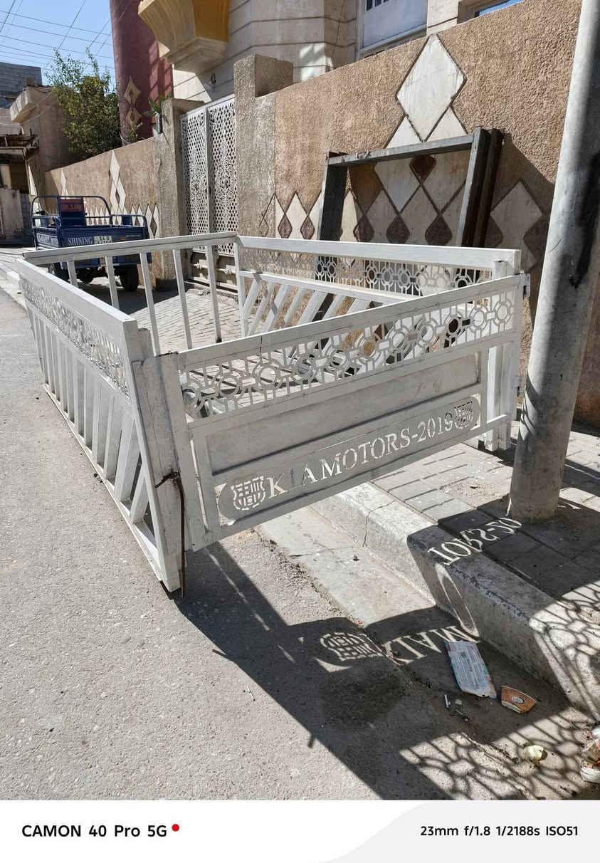 محجر نثيه جديد ونضيف بصره حي الشرطه 
سعره ٤٠٠
***********
