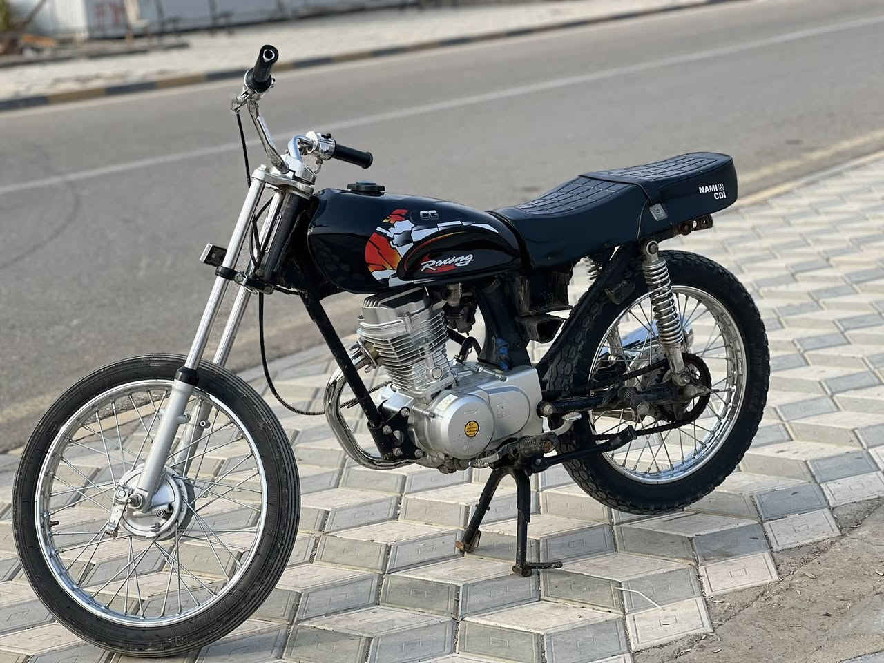 البيع سعر هله الذ رقم***********شوفت عينك دراجه ماناقصه شي ولمكينه مفتوحه مدله ولفات ولموشراي لا يخابر
