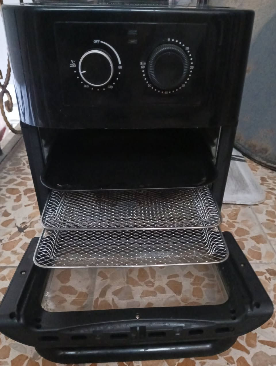 صوبه نغطيه+قلايه هوائيه+قلاية كهربائيه للبيع التفاصيل مراسله واتساب ***********
