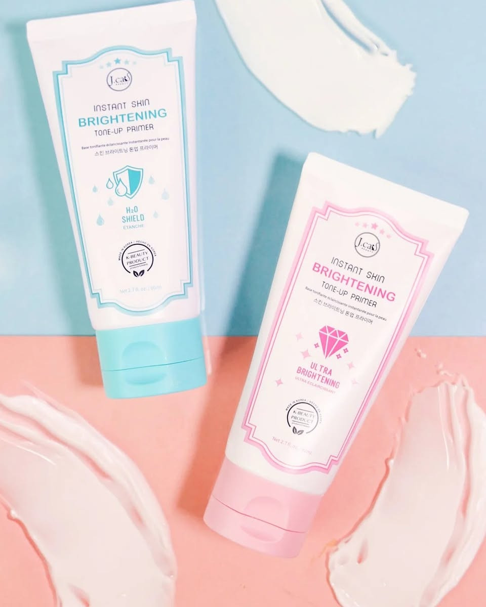 برايمر J.Cat Beauty Instant Skin Brightening Tone-Up H2O Shield هو برايمر كوري بقوام مائي خفيف، يعمل على تفتيح البشرة الباهتة وتوحيد لونها فوراً، مع منحها ترطيباً عميقاً دون أي ملمس لزج.


**إذا كنت صاحب هذا الإعلان وتريد حذفه لأي سبب، رجاءا أرسل رسالة إلى الدعم الفني**