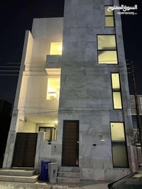 بنايه للبيع في المنصور مساحه 105م وارد 5ملايين شهريا موقع مميز للاستفس...