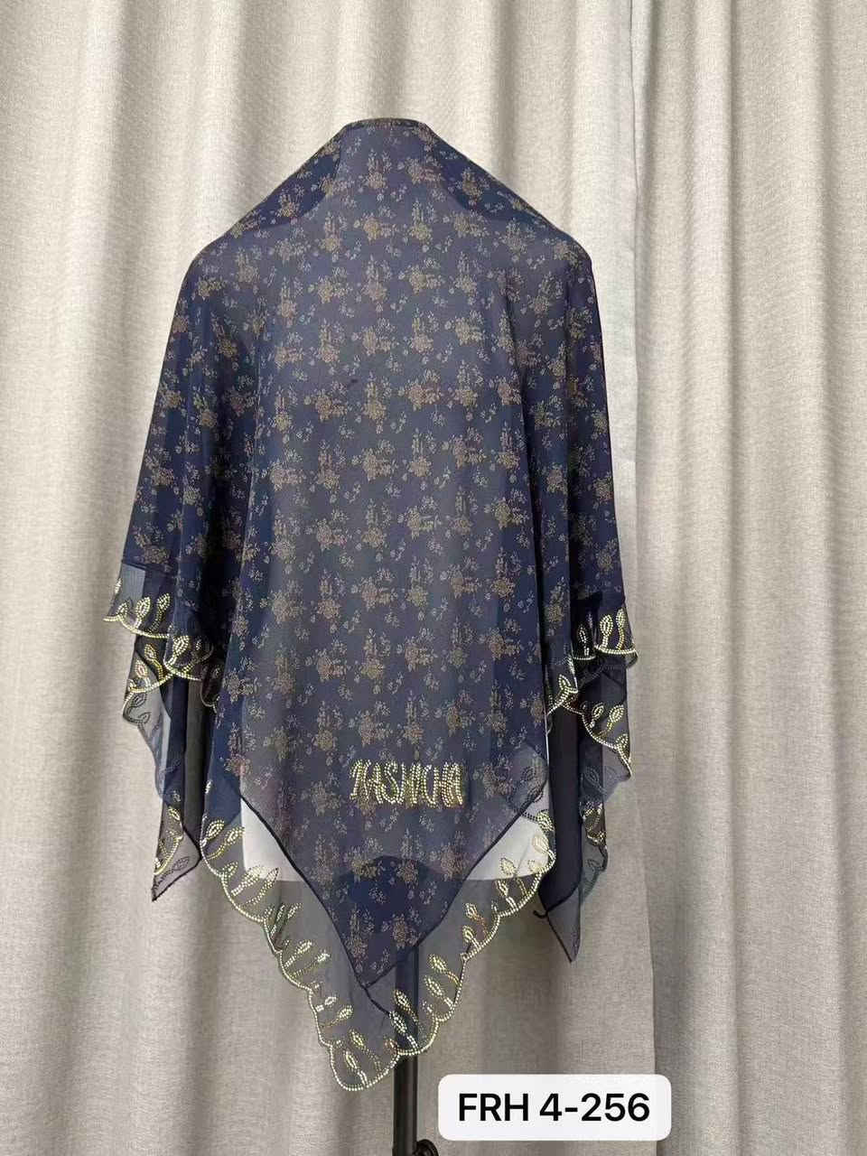 حجابات الملكة🧕ربطات حجابات شالات جملة فقط
قناة التليكرام https://t.me/+oxs6UGtNE8MyODUy
او زورونا في موقعنا الكائن📍الشورجة-تحت التكية عمارة النعمان(السرداب) ***********
