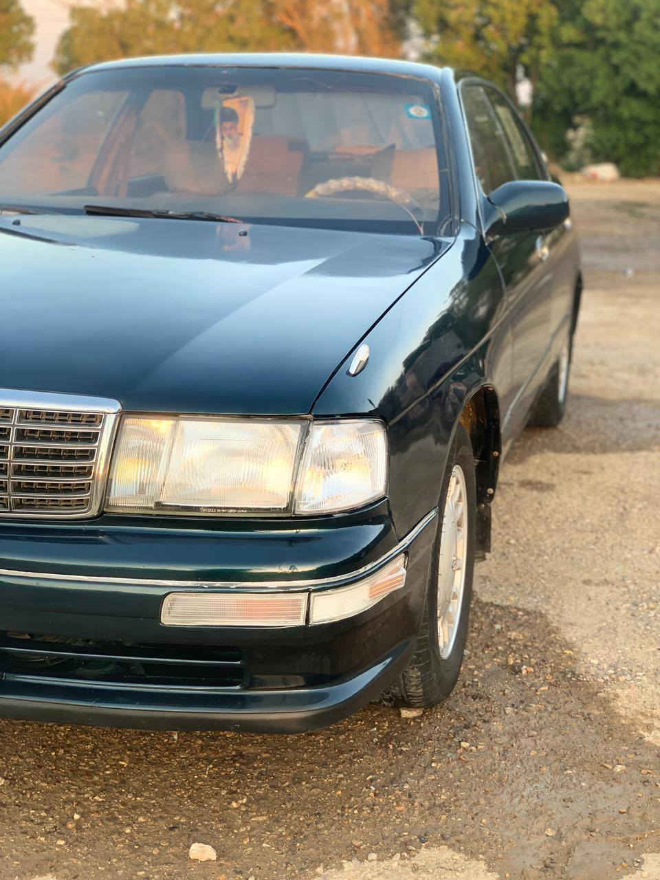 سلام عليكم بطه متصل مراوس فقط بسياره 7راكب موديل1992 مكفوله من الضربه القويه فقط صبغ عام اثر جراد تبريد شغال مكينه وكير في فتي فيشه وحده ثنين ونص مكفوله سياره جهازه مكاني ميسان سعر 60وبيه مجال *********** وتساب فقط.
