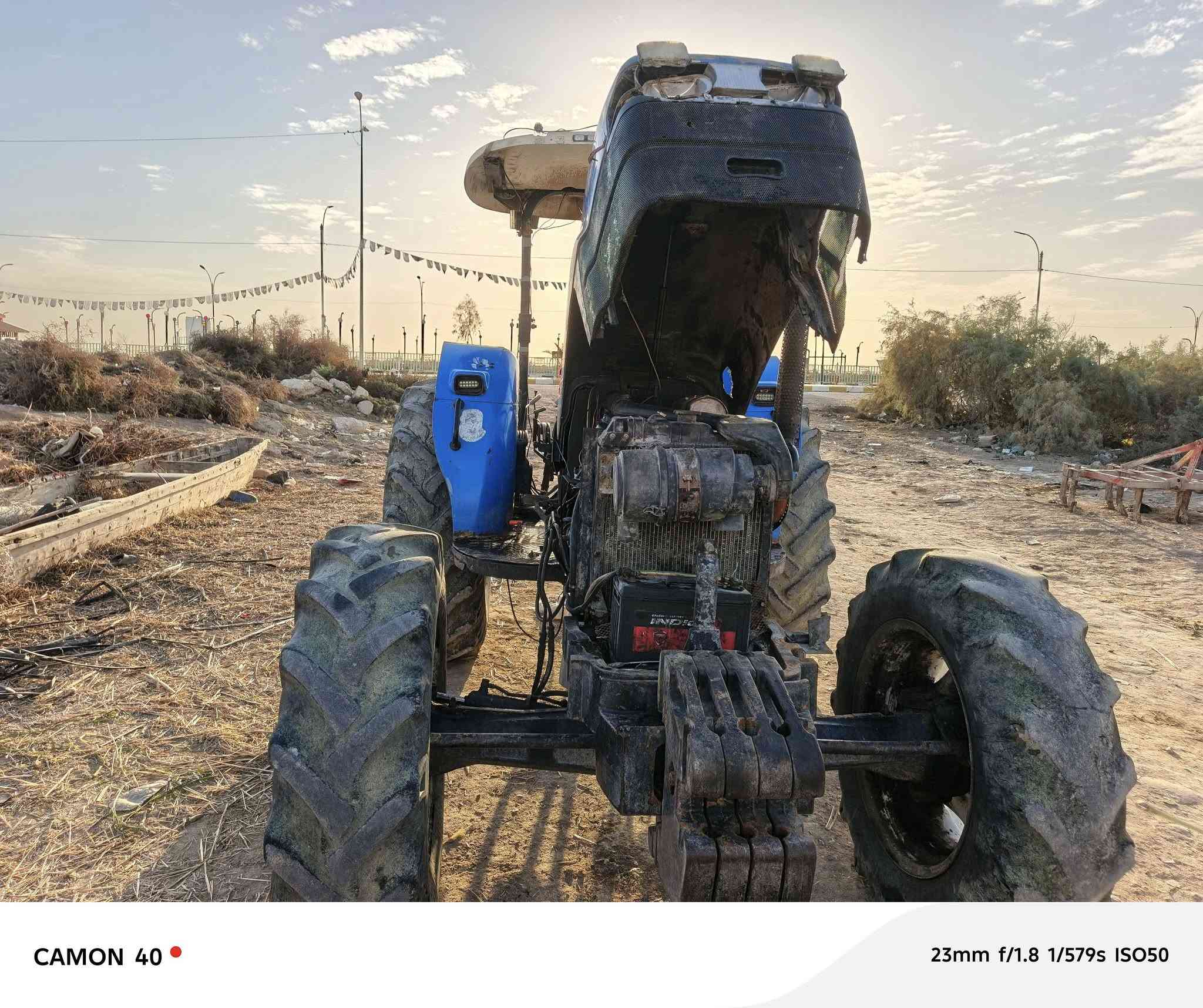 سلام عليكم مكينه نيوهلند حجم 80للبيع مديل 2011رقم ميسان تحويل مباشر مكينه مكفوله فقط بس محرك مفتوح والباقي مكفول كفاله عامه شرط شغل مكان الناصريه رقم الهاتف ***********
