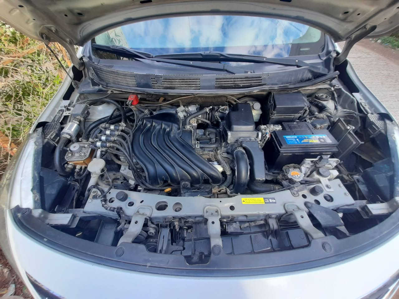 السلام عليكم 
للبيع نيسان سني هندي موديل 2019بسمي ماشيه 147كيرمحرك تبريد كفاله بيه منضومة غاز انسه دوانز  رقم بغداد انكليزي سنويه 29 عارضه98$ وبيه
مجال  بسيط  مكاني بغداد 
*********** واتساب
