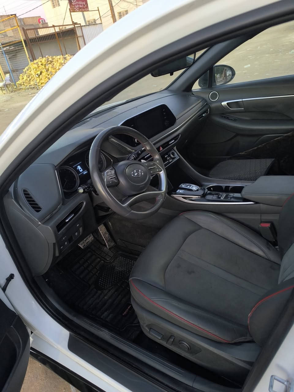 وارد امريكي  فول مواصفات
مكينه 1600 تيربو 
السياره جاهزه كل نقص مابيهه 
ماشيه 31 الف 
مكينه گير حداديه تبريد كله بوظع الوكاله 
حادث السياره فقط بأمريكا 
كلير قطعتين جاملغ خلف السائق والباب 
تبديل جاملغ عكس السائق فقط 
رقم الماني تريد تحويل او وكاله 
السياره موجوده بلنجف 
السعر 175 
للاستفسار 
***********
