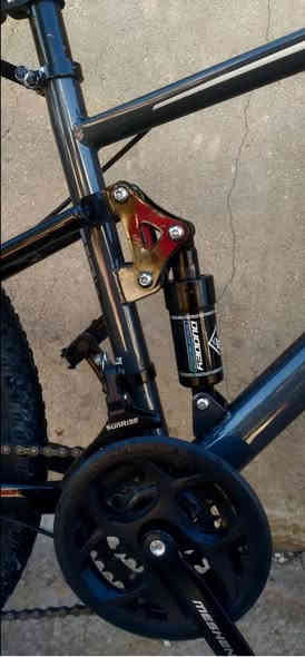 بايسكل -PHMC-
السعر : 170 وبي مجال 
المواصفات : دبلات امامي وخلفي 
المكينة ماركة SHIMANO 
8 گير خلفي 3 گير امامي
دسكات امامي خلفي 
حجم 26 
بايسكل جبلي يفيدك مسافات بعيدة وقريبة 
المكان : بغداد - البلديات قرب مطعم طاووق البنوگ
الرقم : ***********
