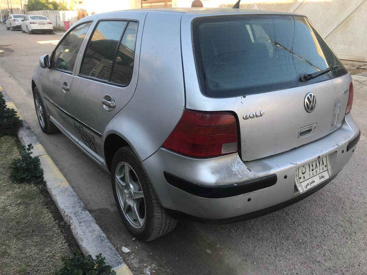 كولف4 جيتي خليجي 2001 بغداد شرط التحويل مكفوله من الصبغ ولضربه كامله مكمله بس التبريد مايشتغل 50 وبيها مجال قليل مستعجل عل بيع عندي ضرف بغداد تحويل مباشر صاحبها من الرميثه 50وبيها مجال قليل بغداد الدوره او السيديه خابرني وبيك خير ودلل ***********/***********التميمي بغداد, العراق
