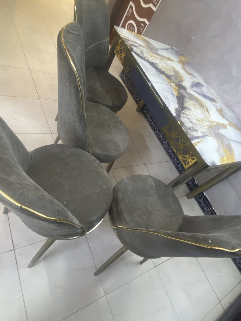 ميز طعام سلايت واربع كراسي البياع ٧٥ الف وبي مجال


**إذا كنت صاحب هذا الإعلان وتريد حذفه لأي سبب، رجاءا أرسل رسالة إلى الدعم الفني**