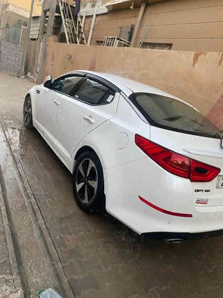 سيارة كيا اوبتيما خليجي 14 شكل ال15 بيضة بيه رشات صبغ بسيطه رقم اربيل انكليزي جديد وسنوية وهزة جدد المحرك مفتوح يحتاج تبديل دوش 2400للتواصل *********** البصرة
