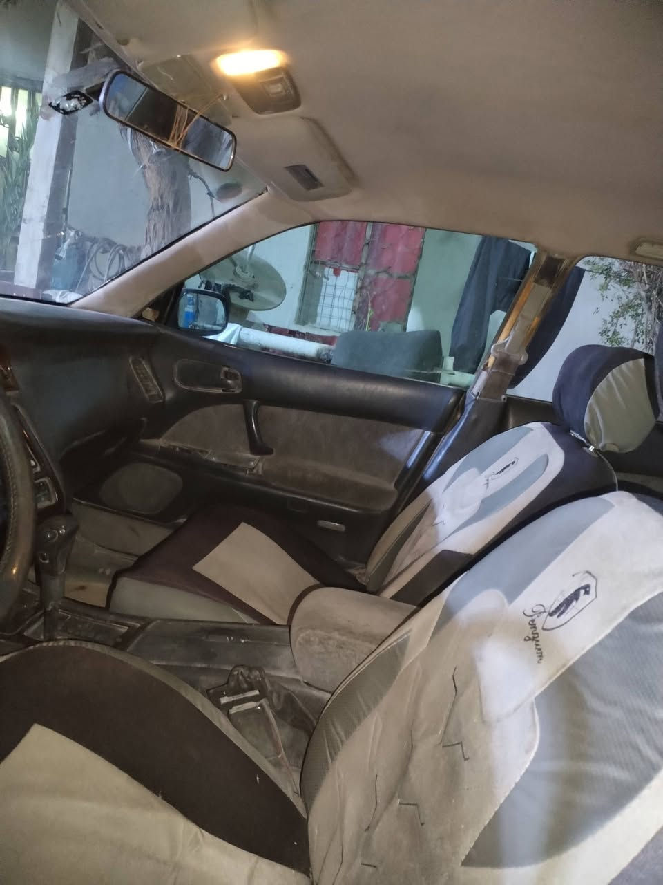 بطه بسمي محرك وانجي بلاد  تبريد توه بدلت كمبريسر بس غاز شرط. امبدل جاملق خلفي بل امارات حداديهنص عمر سعر٤٥ وبيه مجال قليل. ملاحظة لا اتواجد عل نت. ***********
