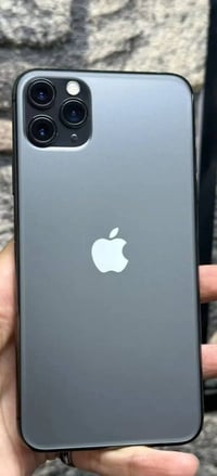 ايفون ١١ برو • ٢٥٦ • شاشة اصلية