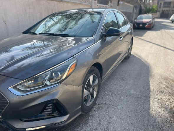 سوناتا 2018 وارد امريكي فول عدا الفتحة محرك2400 بصمة جلد كشن كهرباء حادث جاملغ فقط ومنزل صور الحادث وبيها بالعراق 4 قطع صبغ بدون دواخل 
كير محرك صدر تبريد جديد مكاني بغداد السعر 119$ السعر نهائي 
***********
