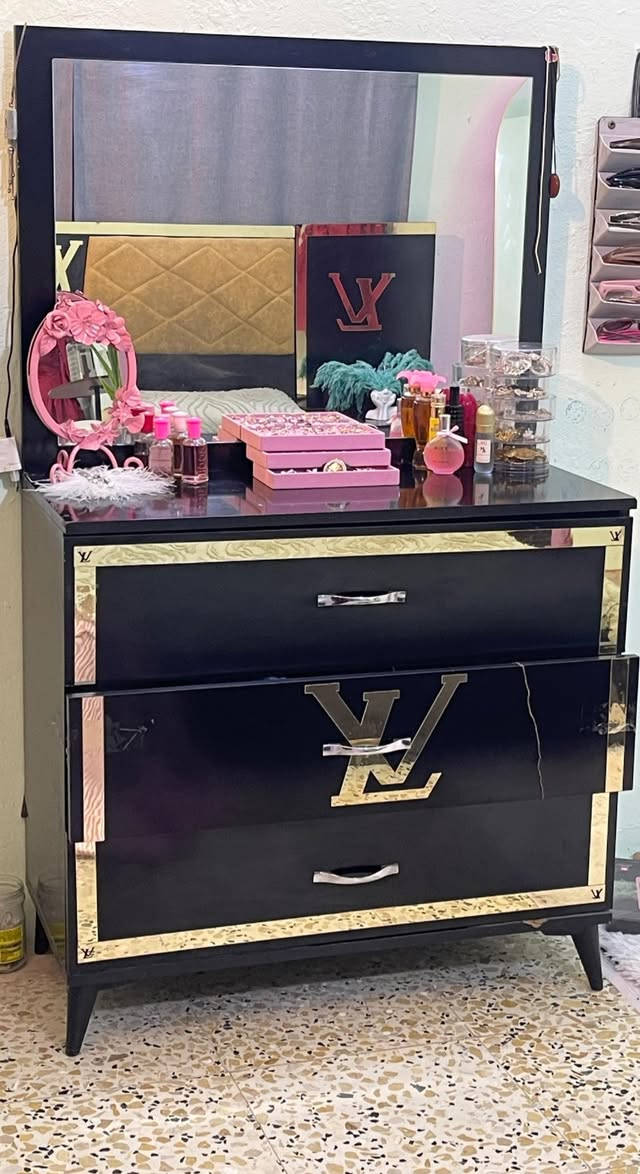 غراض بيت للبيع كل سلعة مكتوب عليها سعرها


**إذا كنت صاحب هذا الإعلان وتريد حذفه لأي سبب، رجاءا أرسل رسالة إلى الدعم الفني**