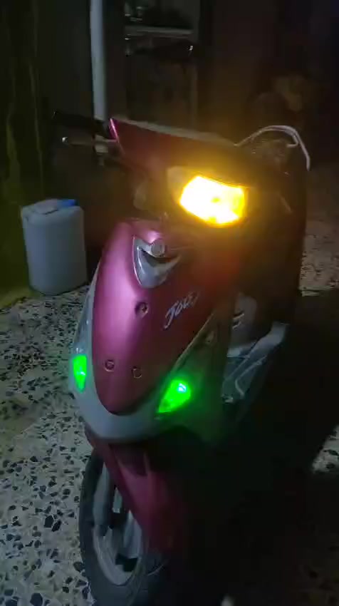 ماكس منغولي ما مفتوحه شرط مكفوله لون ماروني سعر 650 وبي مجال للشراي مكاني رميثه ***********
