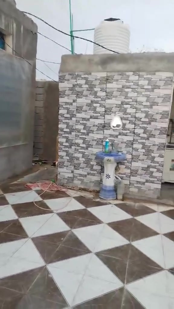 بيت زراعي ركن للبيع المساحة الكلية 300 متر

يتكون البيت من غرفتين وصالة ومطبخ وترك وصحيات خارجية.... وقطعة ضمن البيت.. البناء بلوك كهربائي.. البناء اقل من سنة

الخدمات.. كهرباء.. ماء.. سحب امبير

الموقع.. حي الفلاح.. بالقرب من سيطرة السهلان


**إذا كنت صاحب هذا الإعلان وتريد حذفه لأي سبب، رجاءا أرسل رسالة إلى الدعم الفني**