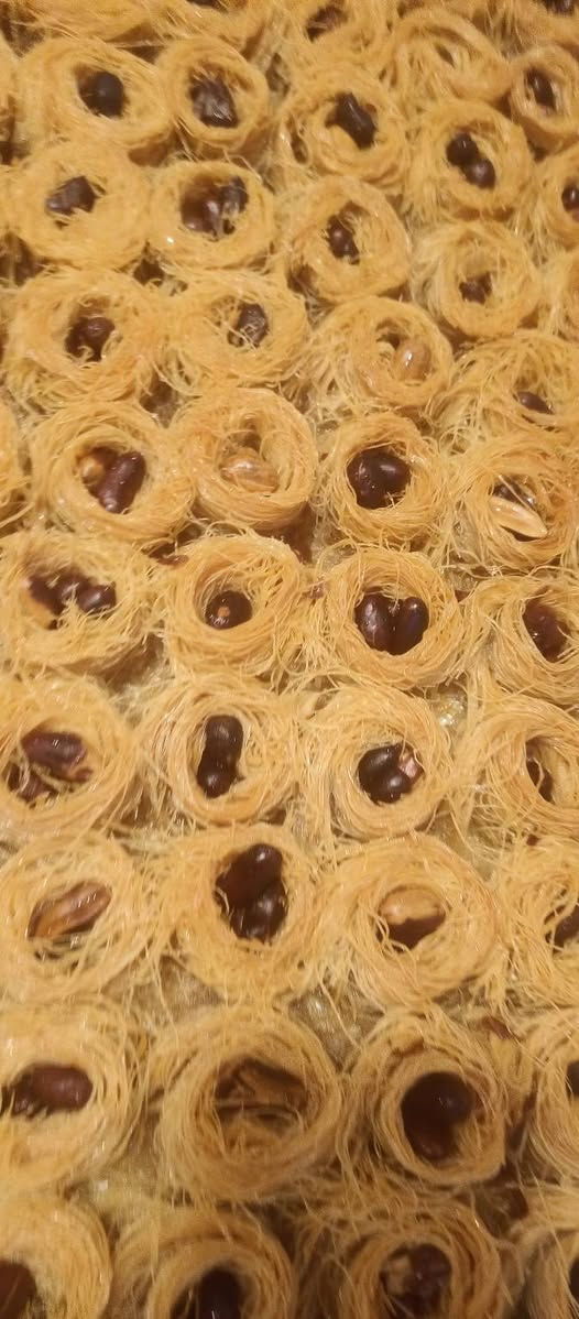 يتوفر لدينا جميع أنواع المعجنات و الحلويات
بقلاوة 
برمة 
بتفور 
جكليت وزن 
جكليت علب هدايا 
راس العبد 
بستاشيو بالكاكو
كل هذا متوفر في معجنات الامير السويب ال200 محلات عماد الساعدي


**إذا كنت صاحب هذا الإعلان وتريد حذفه لأي سبب، رجاءا أرسل رسالة إلى الدعم الفني**