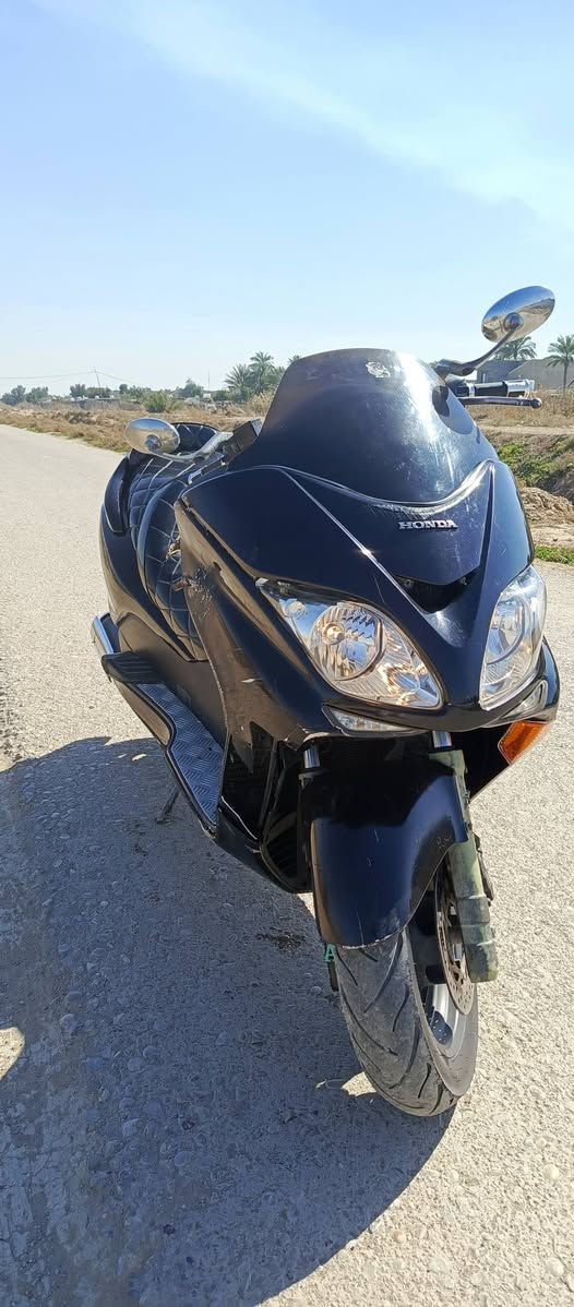 السلام عليكم 
دراجه فورزه 0/8البيع 
دراجه نضيفه 
كير شغال 6نمر 
لايتات زنون 
بيهة ضربه جوه الشاره واضحه بل صور 
السعر بلاش 800 وبيهة مجال الطيبين 
المكان بغداد قرب بسمايه ناحيت الوحده 
رقم الهاتف ***********
بي واتساب
