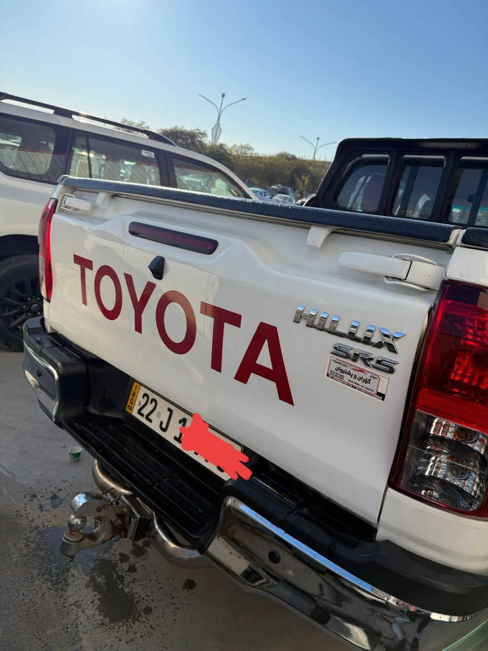 السلام عليكم
تويوتا هايلوكس 2016
السياره فور ويل 
محرك 4 سلندر
السياره اوتو ماتيك
اللون ابيض ثلجي
السياره بانزين + منظومة غاز
بدون صبغ
كير ومحرك بالشرط
تايرات جديده
سنويه جديده
السياره بيها تعديل بارد بالجاملغ الامامي جهة السكن بالاضافه الى كم رصعه بالسياره
السيارة ماشي 200 حقيقي 
للاستفسار اكثر اتصل ع الرقم
***********
