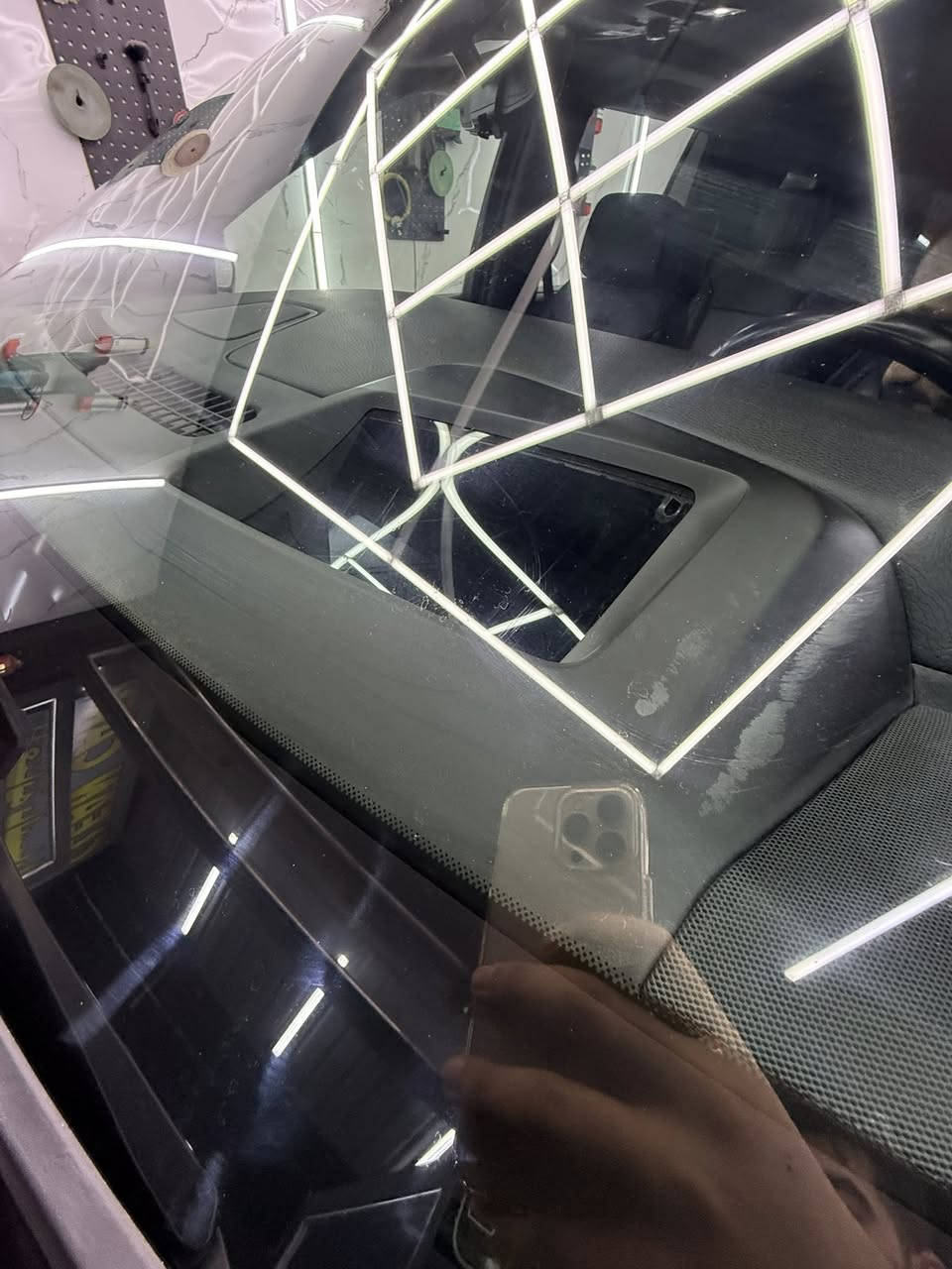 السلام عليكم جمسي يوكن دينالي موديل 2024 فول مواصفات اوتو بارك ماشيه 37 الف ميل جاملغ وبنيد صبغ فقط بدون لغد بدون شاصي بدون بدنه بدون راديترات كفاله كير ومحرك السعر 510 ورقه للاستفسار ***********
