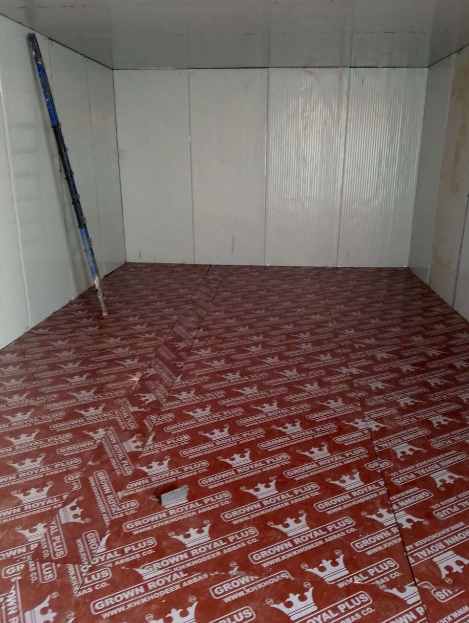 معمل السلامي لعمل الكرفانات باانواعها والسندويج بانل ***********
