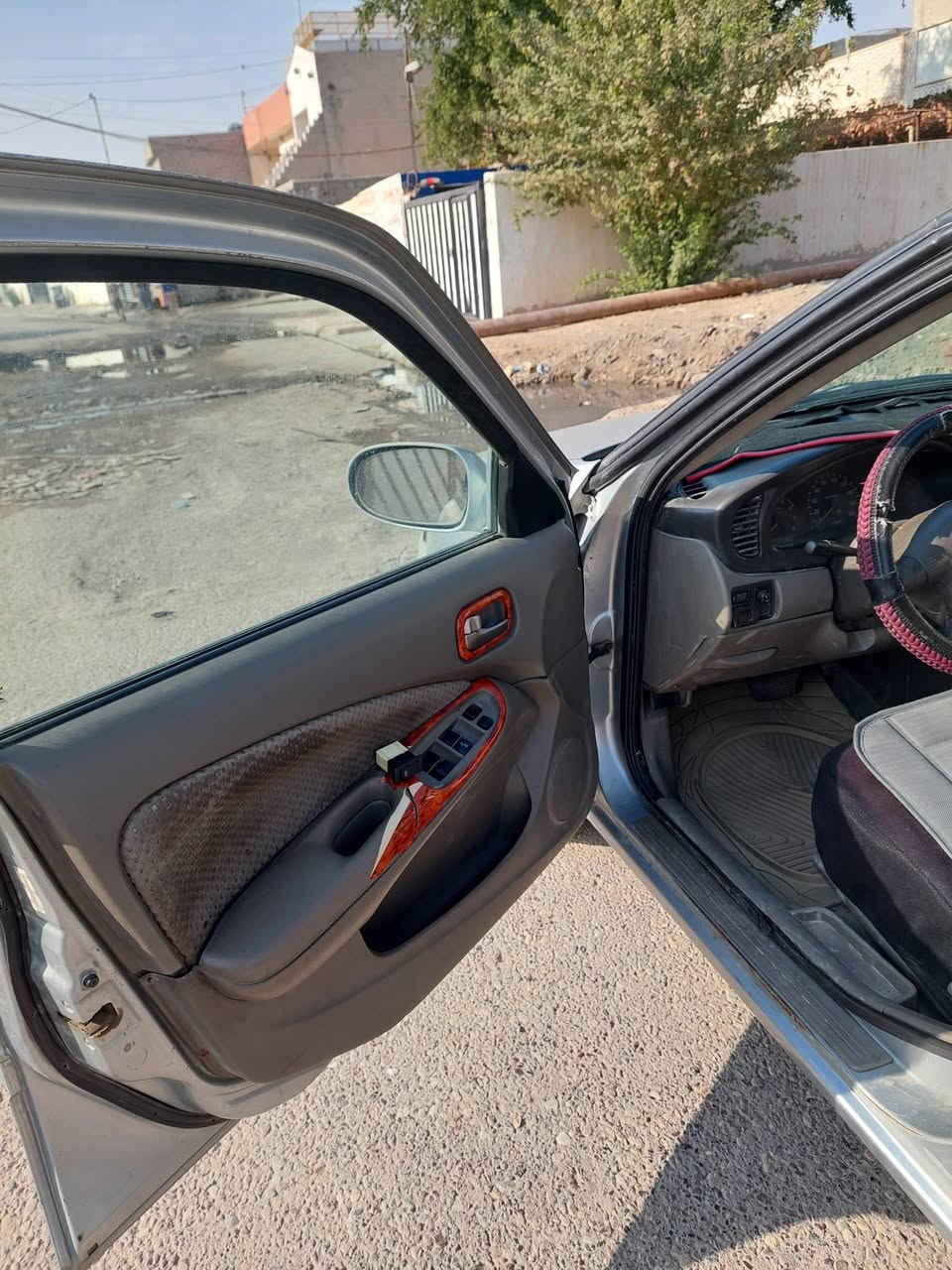 سياره نيسان سنترا للبيع موديل 2004
توماتيك شرط التحويل والوكالة...كلها شغاله تبريد شغال.

كير ومحرك كورلا......شرط كلها ....

السعر....40....***********....
