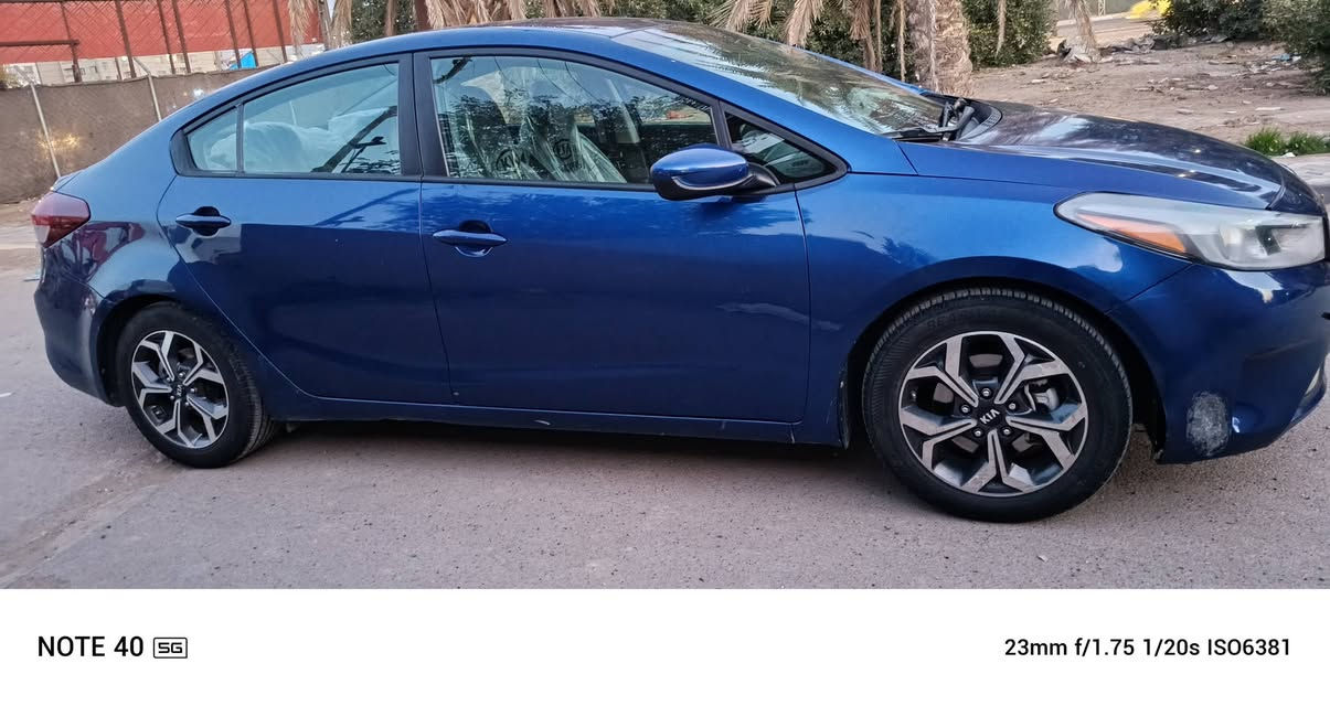 للبيع سيارة نوع كيا فورتي 2018 محرك 2000 دوش  مشدود بيها ايضا منظومة غاز يعني تفول بسعر8000 الاف دينار  وبانزين عادي تستقبل بدون دوانز  بيها صبغ قطعة وحدة البنيد بدون دواخل وبدون ايرباك  محرك وكير تمام  السيارة حلوة وكاعدة تحتاج زوج دبلات امامي نص عمر بيها  رقم جديد بسمي بغداد  بيها شوية باردات هم   وتجي وتشوف بعينك مكاني البياع المواصلات 
*********** السعر  ١١٩  ورقة
