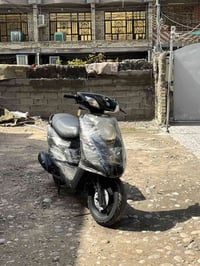 بريز نضيفه محرك حلوو   هورن شغال لايت شغال هندر فقط الدشلي واكف والبقي...