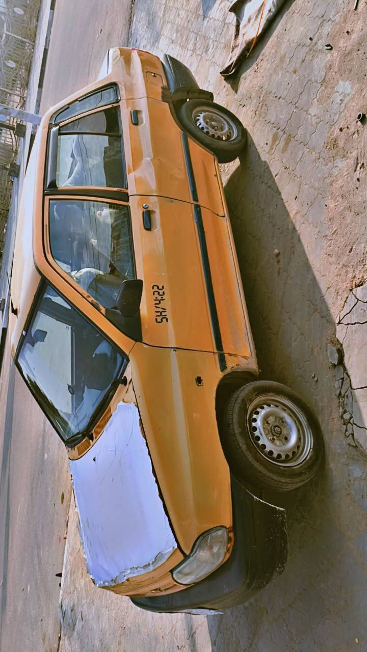 السلام عليكم سايبه للبيع موديل 14  موجود مكان البصره الزبير سياره جاهزه حداديه ماكينه وكير مكفولات  اي استفسار على هذا الرقم واتساب وشريحه***********//15
