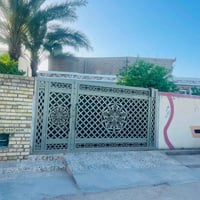 بيت في منطقة الزوية مساحة ٣٣٠متر يحتوي على غرفتين وصالة وحمام ومطبخ وا...