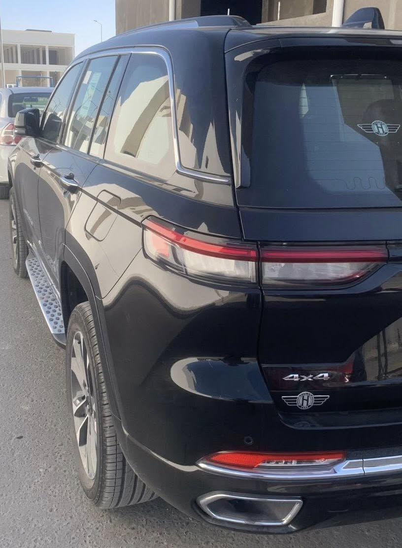 جيب أوفر لاند 2023  خليجي
وكاله هارلم

حجم المحرك V6 3.6L 

ماشية 36 ميل

رقم اربيل بسمي

داتا شو

لون الداخل اسود مختوم شعار اوفرلاند

مفتاح التشغيل بصمة 

تشغيل عن بعد 

بانوراما

فتح الصندوق كهرباء او تمرير قدم

 دفع رباعي 4WD و L

5 وضعيات قيادة

اريل نفكيتر 

رادار 

مانع تصادم امامي خلفي

 تحديد المسار

وقيادة شبه ذاتية

نظام الرؤية الليلية

مستشعر نوم السائق مع نظام توقف آلي

أوتو بريك

حساسات أمامية

حساسات خلفية 

لايت زينون + LED 

كشافات 

بك لايت LED 

جكات  تصعد وتنزل

ويل كروم  20

حساسات ضغط الاطارات 

اشارة في المرايا الجانبية 

المرايا قابلة للطي كهرباء 

النقطة العمياء

كير ماوس 

هاند بريك كهرباء 

دشبول شاشة ديجيتال 

شاشة Apple Car play 

كاميرا دوارة 

6 كاميرات 360

 انارة داخلية محيطية الوان متغيرةLED 

مقود جلد حياكة  

شفتات مقود 

مثبت السرعة Cruise 

المودات والاوامر الصوتية 

شاحن هاتف Wireless 

مخرج منفذ الطاقة 

فحص نظام السيارة 

تتسع المقصورة ل 5 ركاب

المقاعد جلد 

المقاعد الامامية كهرباء 

تدفئة وتبريد المقاعد الأمامية  

ذاكرة وضعيات الجلوس للمقاعد الأمامية

مساج الكراسي الامامية

تبريد شاشة مناخين منفصلين 

نظام مانع انزلاق  

حاملات الأكواب تبريد

وبعد بيها مواصفات  

بيها ملاحظة وحده فقط طرف الجاملغ
موضحة بالصورة

رقم الهاتف *********** 

425$  وبيها مجال قليل
