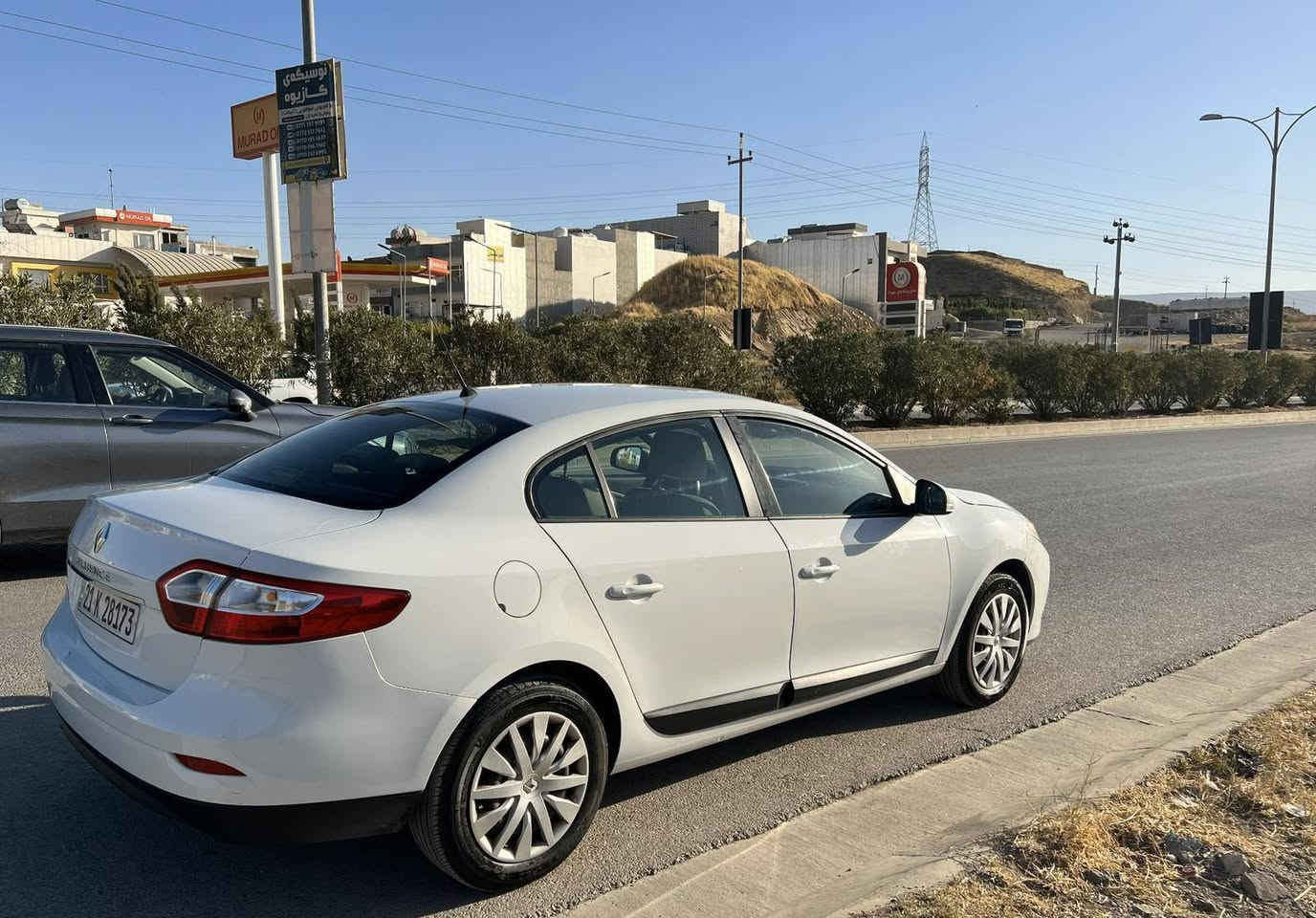 رینۆ – فلۆنس مۆدێل 2016 ڕەنگی سپی 
١٢٠ هەزار کیلۆمەتر
سەنەوی: ٢٠٣٠
هیچ مەسرەفێکی تێدانیە 
گێڕی چاککراوە – دەرگایەک‌و دەعامییەکەی گۆڕاوە

سـعـر : لە کۆمێنت داوابکە ڕاستەوخۆ بۆت دێت 📥 

گێر و مەکیەنەی بەشەرت 
هیچ کێشەیەکی تێدا نییە 

ژمارەی خاوەنەکەی 
***********
