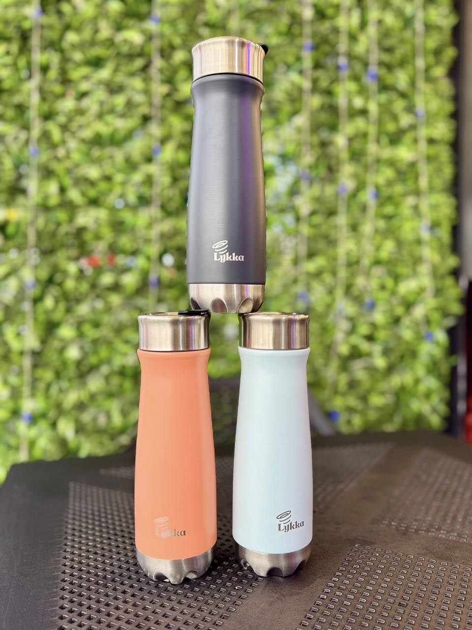 سلام عليكم
سويدي اصلي( LYKKA)
كبير  630مل (21 oz)
صغير 400مل (14 oz)
موجود كمية جملة و مفرد 
واتساب ***********

