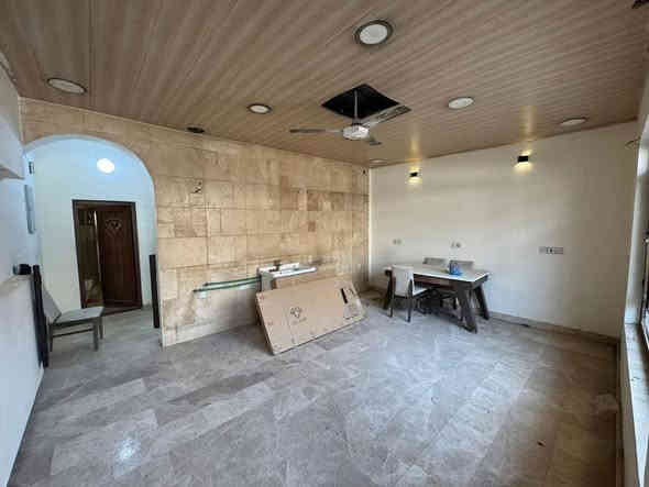 للإيجار في السيدية بيت بمساحة ٧٥ متر

البيت كلش نظيف 

يحتوي على ٤ غرف نوم وصاله ومطبخ وخدمات 

الايجار مليون وربع 

للأستفسار ***********
