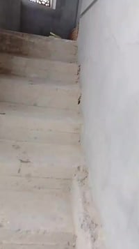 مشتمل • طابق ثاني • خلف مستشفى الرازي