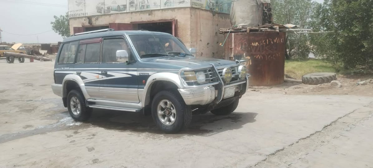 السلام عليكم باجيرو موديل 94مكينه بطه0 300سياره
 جاهزه حداده جديده مكفوله من ضربه ولصبق سياره جاهزه رقم بصره مكاني ميسان لبتيره شرط تحويل سعر 40وبيها مجال قليل ***********
