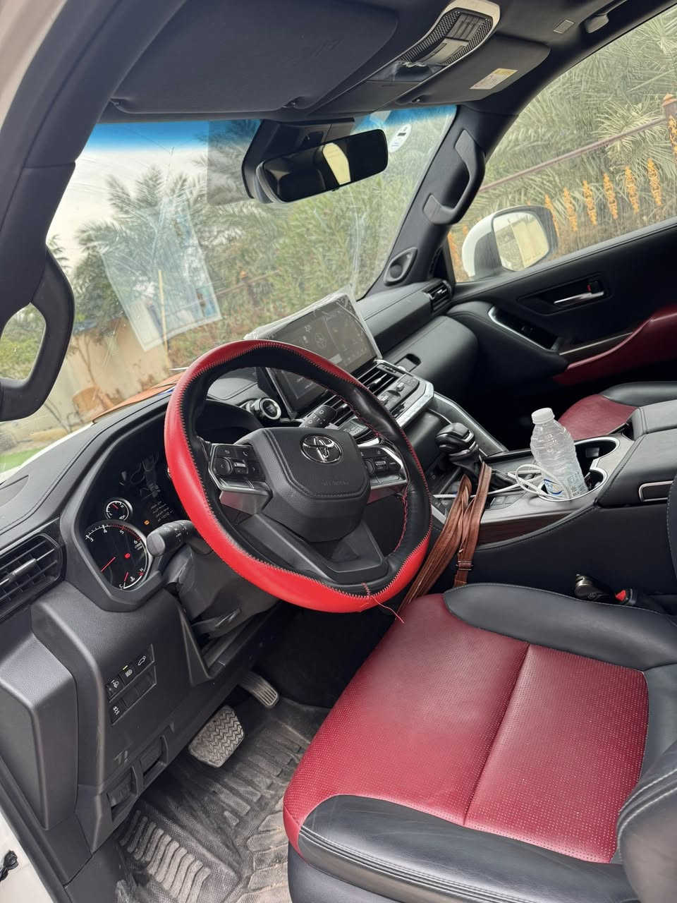 لاندكروز GXR /2024 /ديزل فول مواصفات رادار كشنات جلد احمر فول الفول ماشيه 31الف السعر اتصل ***********
