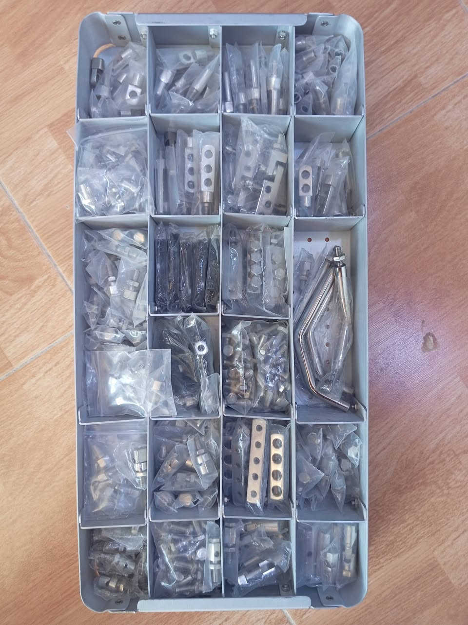 سيت ايزاروف متكامل مع جميع الملحقات متوفر للاتصال *********** او ***********
