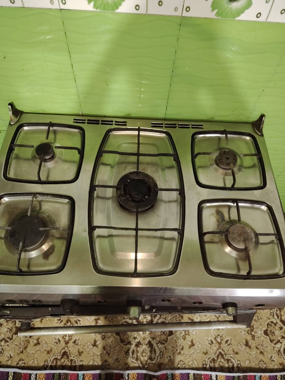 طباخ شغال عيونه قويه وتخبل الضرر بس الدكم ناقصات والباب واكع من جهاا وحده السعر ب150 وبي مجال


**إذا كنت صاحب هذا الإعلان وتريد حذفه لأي سبب، رجاءا أرسل رسالة إلى الدعم الفني**