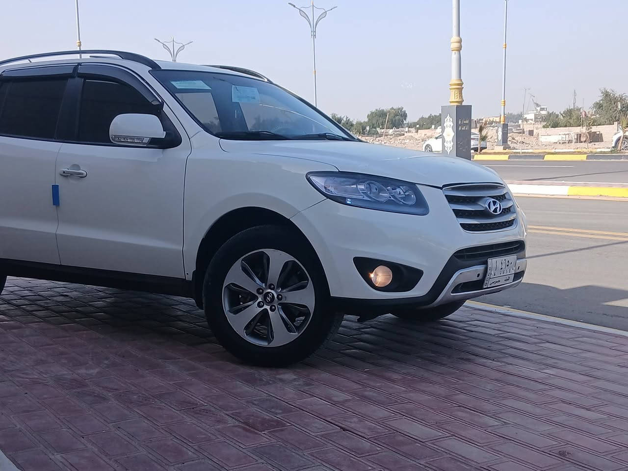 سلام عليكم سيارة نوع سنتافه خلجيه مديل 2012 فول مواصفات واحد عله واحد السياره جاهزه وجديده مكينه 2400دوش خلجيه مكفوله كير مكينه حداد تخم تاير تبريد سبعه راكب ثلاث قطع تبريد فول مواصفات خلجيه
السياره بيه رشات كلير بدون دواخل بدون معجون السعر 123 وبيه مجال العلوان كربلاء رقم الهاتف  ***********بيع فقط
