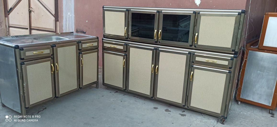 للبيع كاونتر شغل ثقيل نظافه 90% ارضيه مترين ملحق مترين سينجي متر 30 مكان موصل رشيديه سعر 360 بي مجال رقم كورك *********** اسيا ***********
