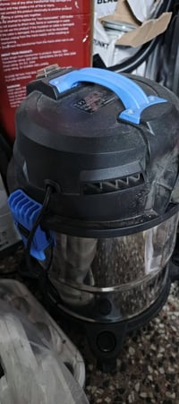 مكنسه الماني 60 ألف 07714489545