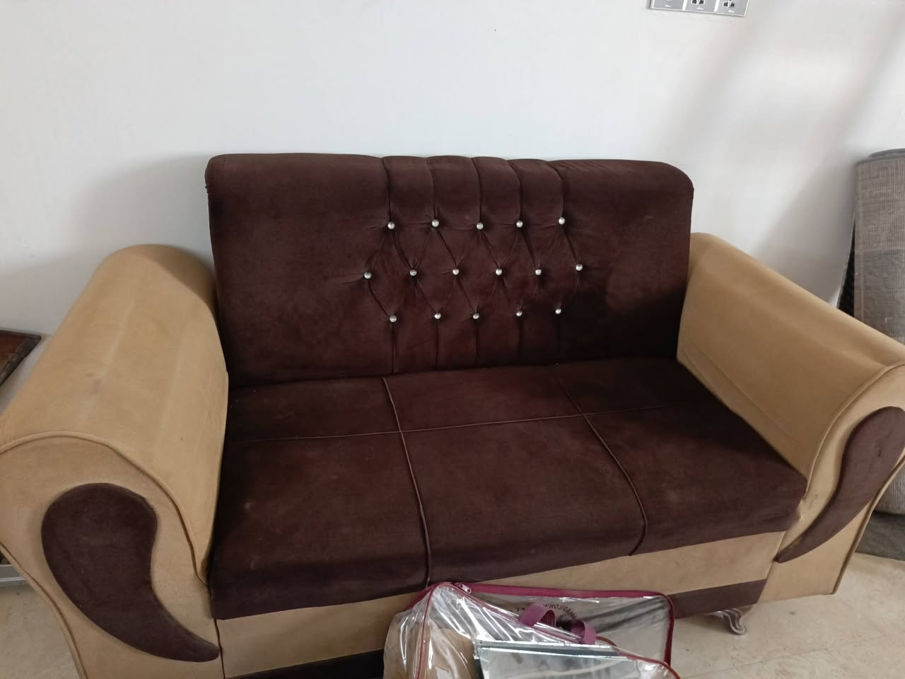 للبيع مال بيت
الشعر 200وبيه مجال للطيبين 
الناصريه المركز ***********
