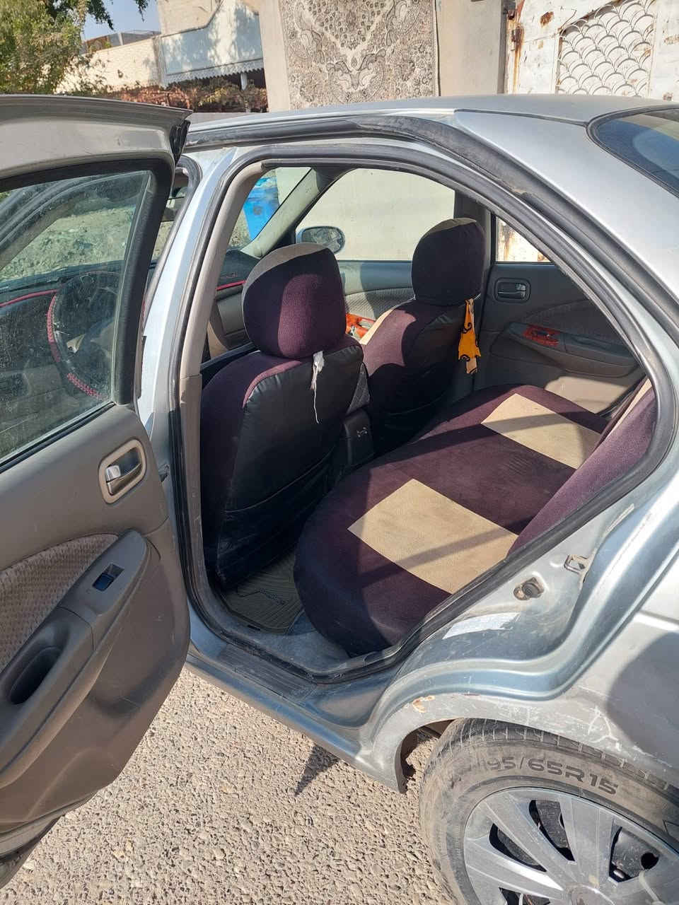 سياره نيسان سنترا للبيع موديل 2004
توماتيك شرط التحويل والوكالة...كلها شغاله تبريد شغال.

كير ومحرك كورلا......شرط كلها ....

السعر....40....***********....
