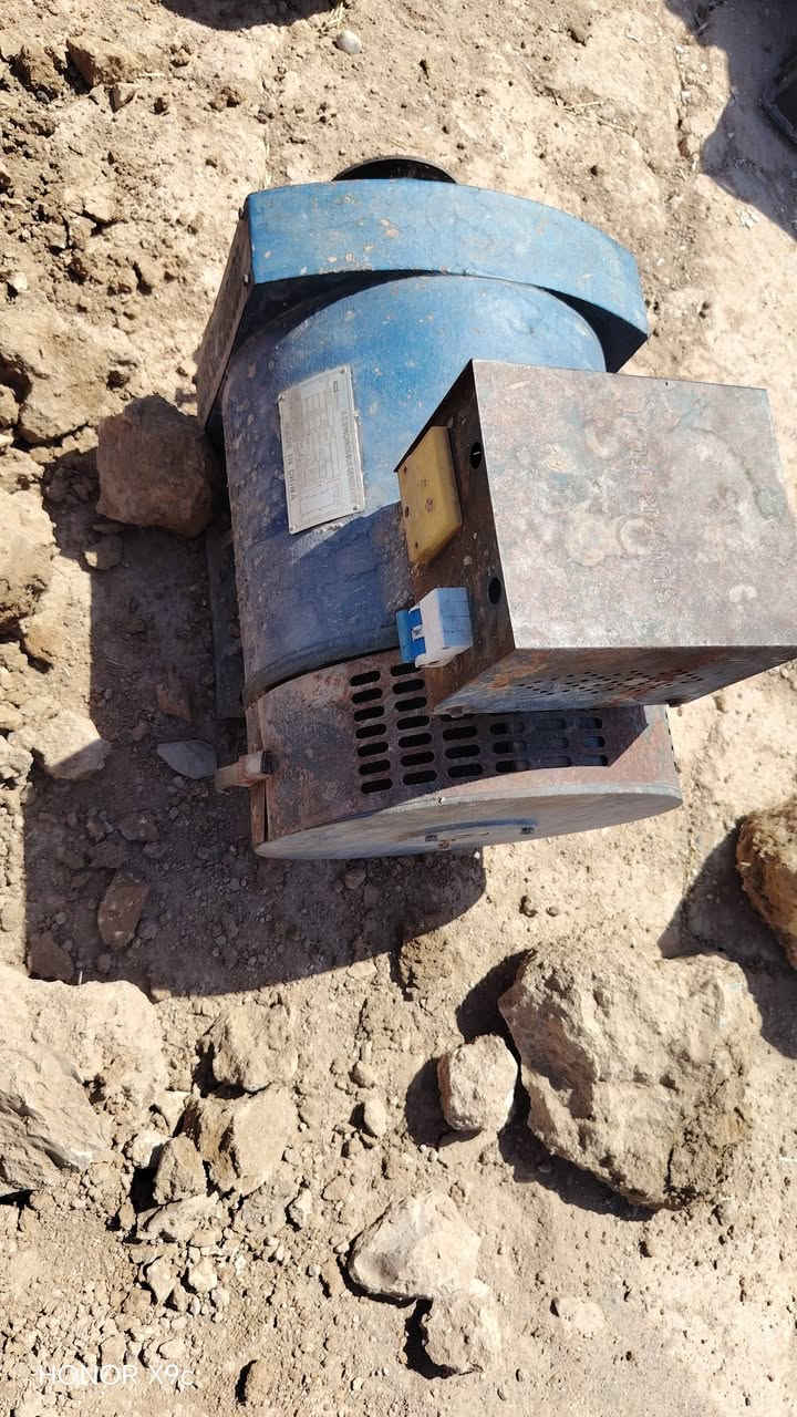 للبيع لستر جديد حجم ٨دينمه١٠ اي استفسار الاتصال***********
