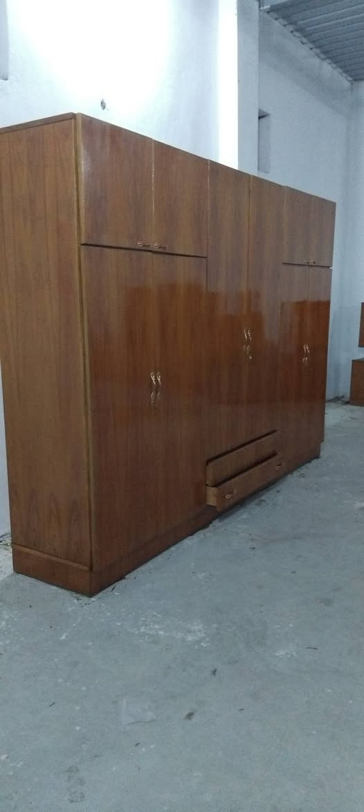 كنتور 6 باب ملحق احطاطه
ايطالي صاج داخل خارج 
نضيف اي ضرر مابي 
المكان الخالص ..عرب شوكه 
للاستفسار الاتصال ع ***********
او المراسله خاص وواتساب
